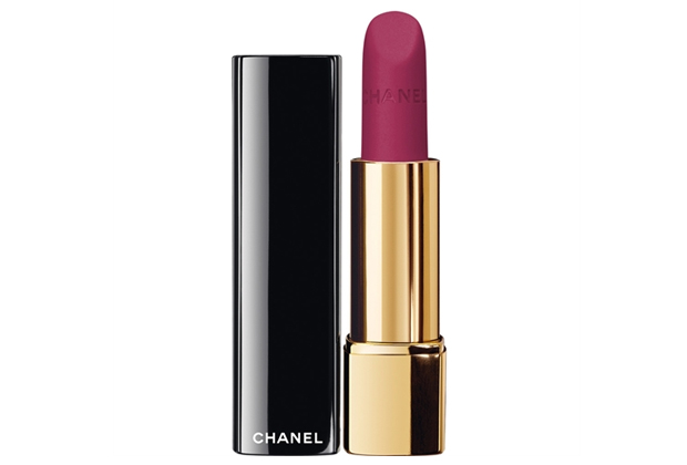10 lipsticks para probar este verano - Chanel-Rouge-Allure-Velvet-La-Romanesque