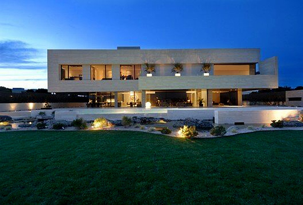 Las 7 casas más espectaculares de los deportistas - cristiano-ronaldo-1024x694
