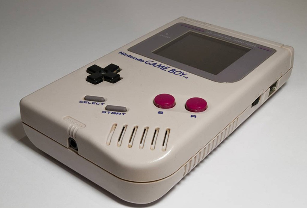10 gadgets de los 90's que fueron reemplazados por la tecnología - game-boy-1024x694
