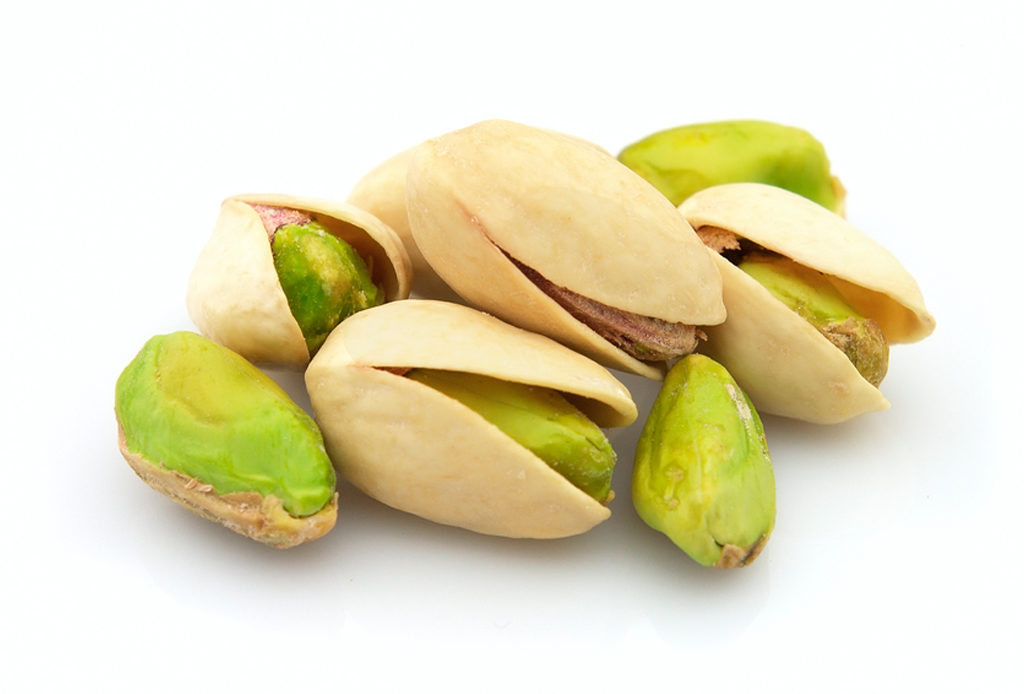 ¡Come snacks más healthy con este spread de pistache! - pistaches-1024x694