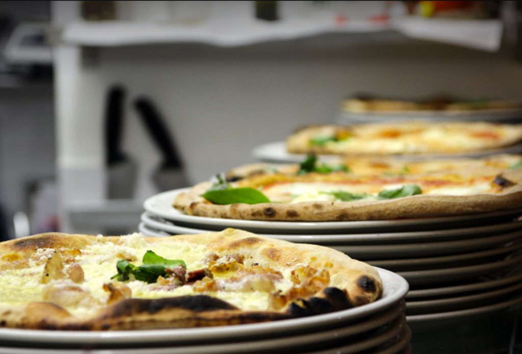 6 pizzerías que harán que tu viaje a Roma valga la pena - pizza-life
