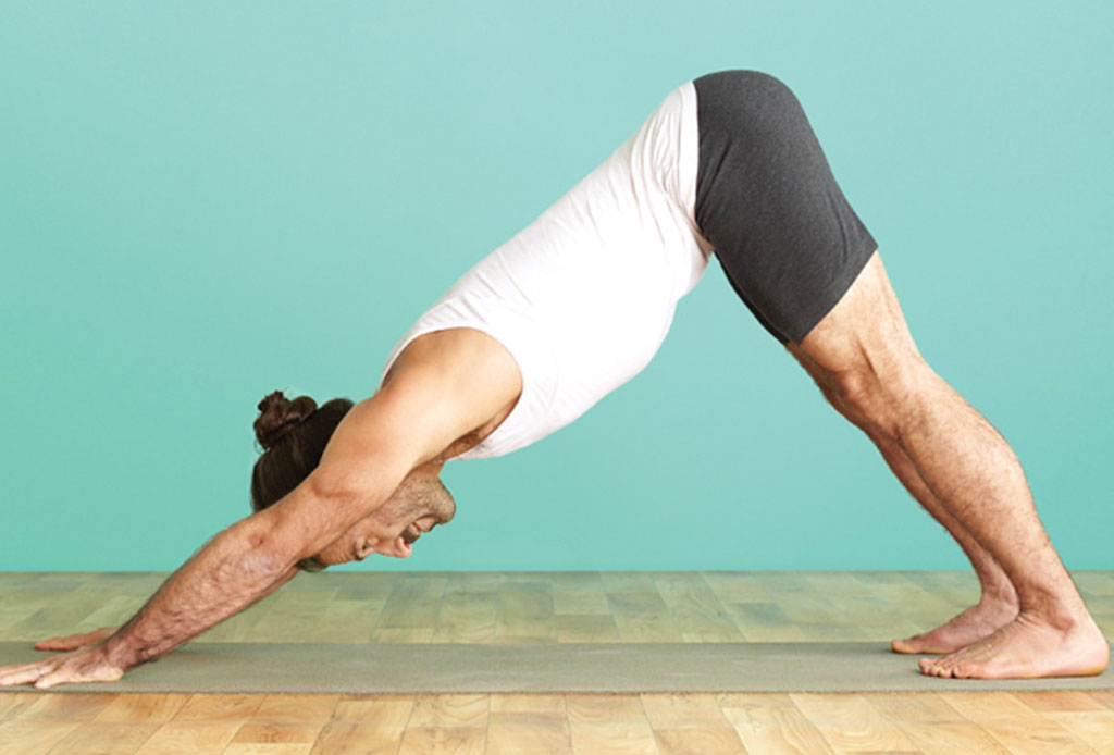 Running Monday: 4 poses de yoga que debes poner en práctica después de correr - pose-yoga-corredores