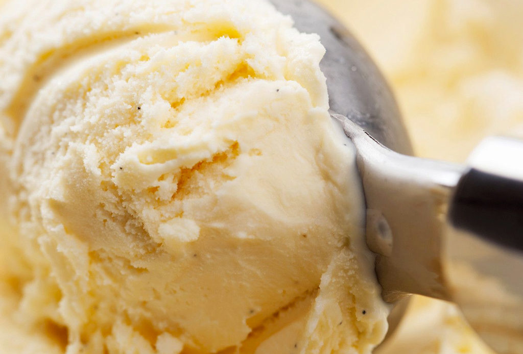 Cómo hacer helado en casa sin necesidad de una máquina Cómo hacer helado en casa sin necesidad de una máquina - helado-mazapan-cdmx-1024x694
