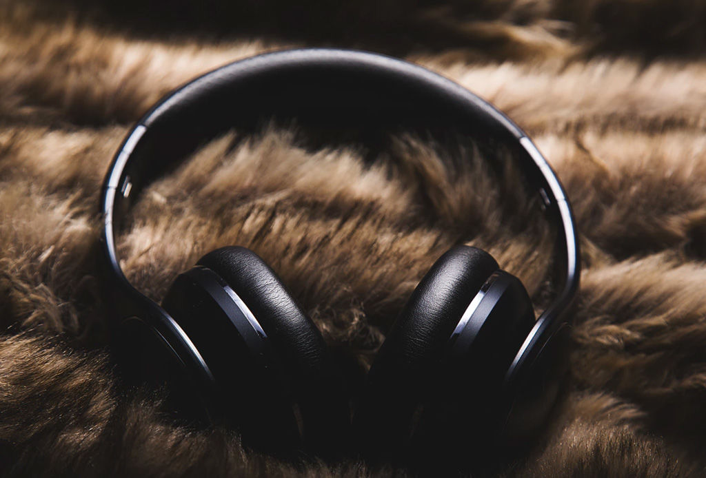 ¿Sabías que escuchar  música con audífonos tiene ciertos beneficios para ti? - beneficios-audifonos-5-1024x694