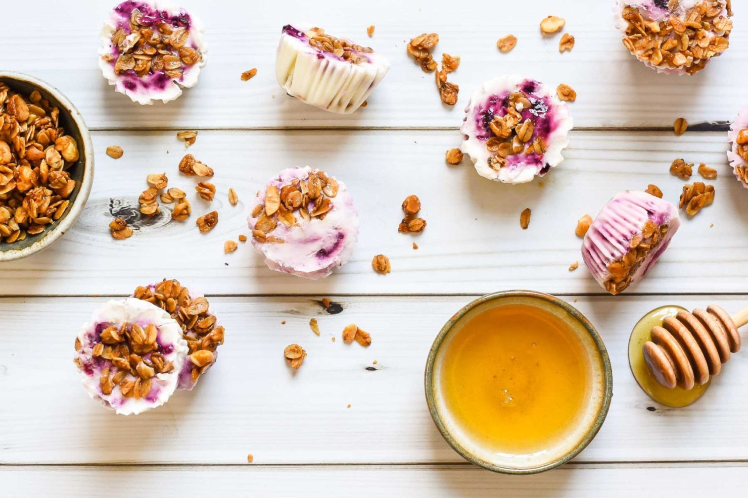 Prepara estos healthy yogurt bites ¡con solo tres ingredientes!