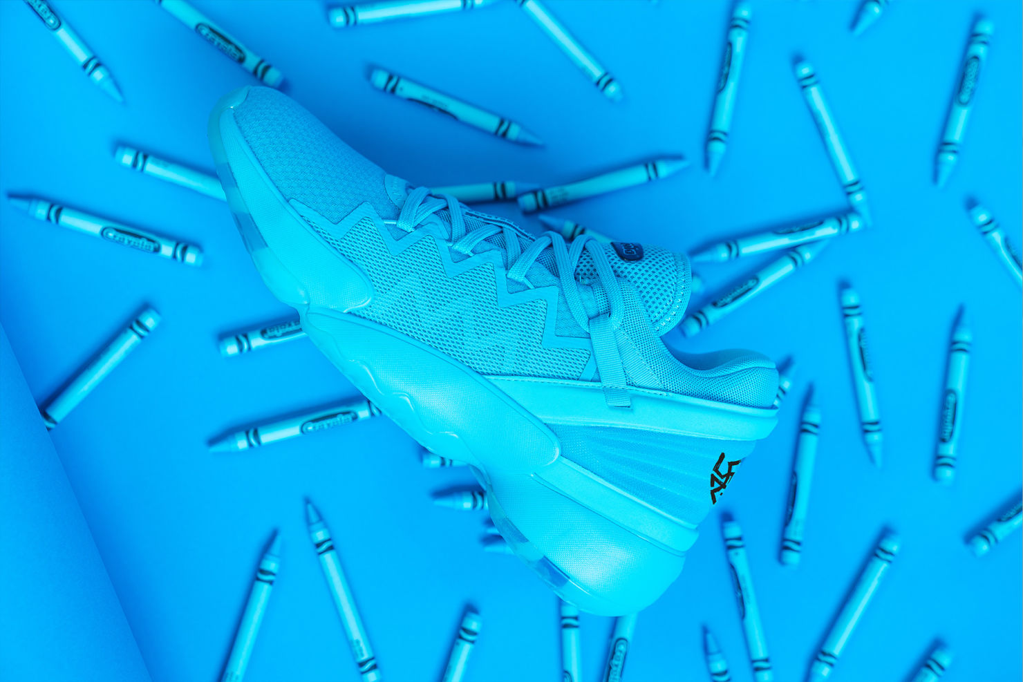 Conoce los nuevos adidas en colaboración con Crayola Conoce los nuevos adidas en colaboración con Crayola - don-crayola-sky-blue-2