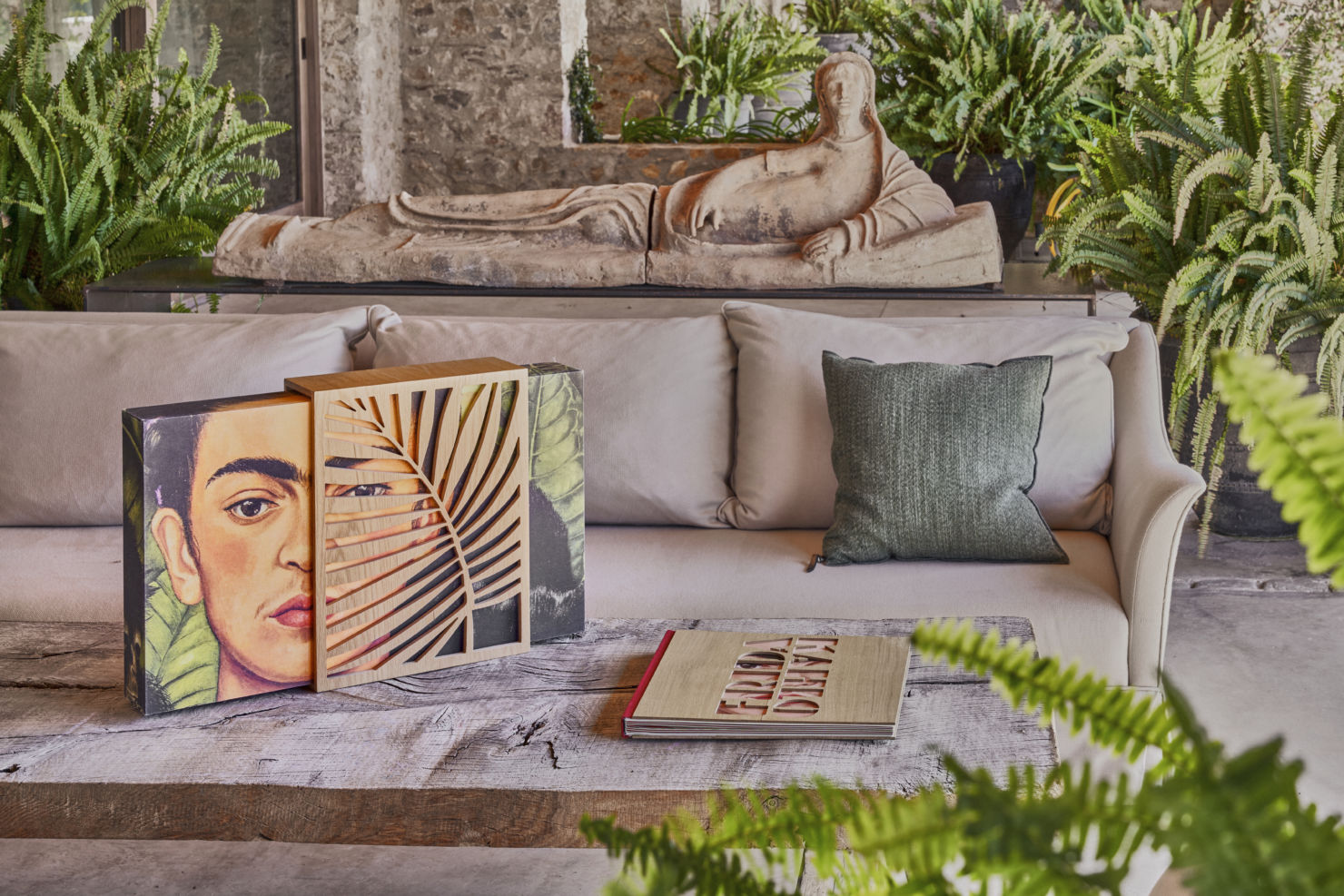 Los sueños de Frida: el mejor libro de la artista que también es una obra de arte - artika-boc-frida-m-yllera-11831
