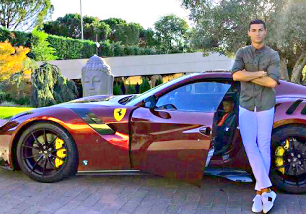 La increíble colección de autos de Cristiano Ronaldo - cr73
