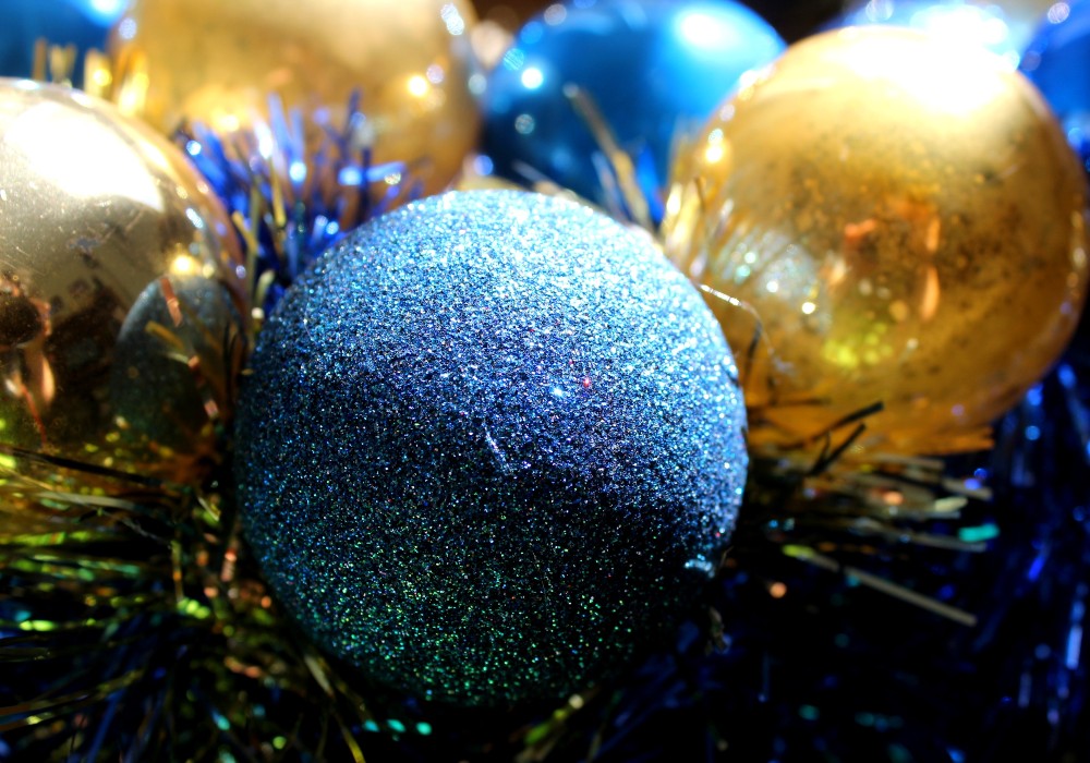 La forma correcta de guardar las esferas de Navidad para que no se rompan