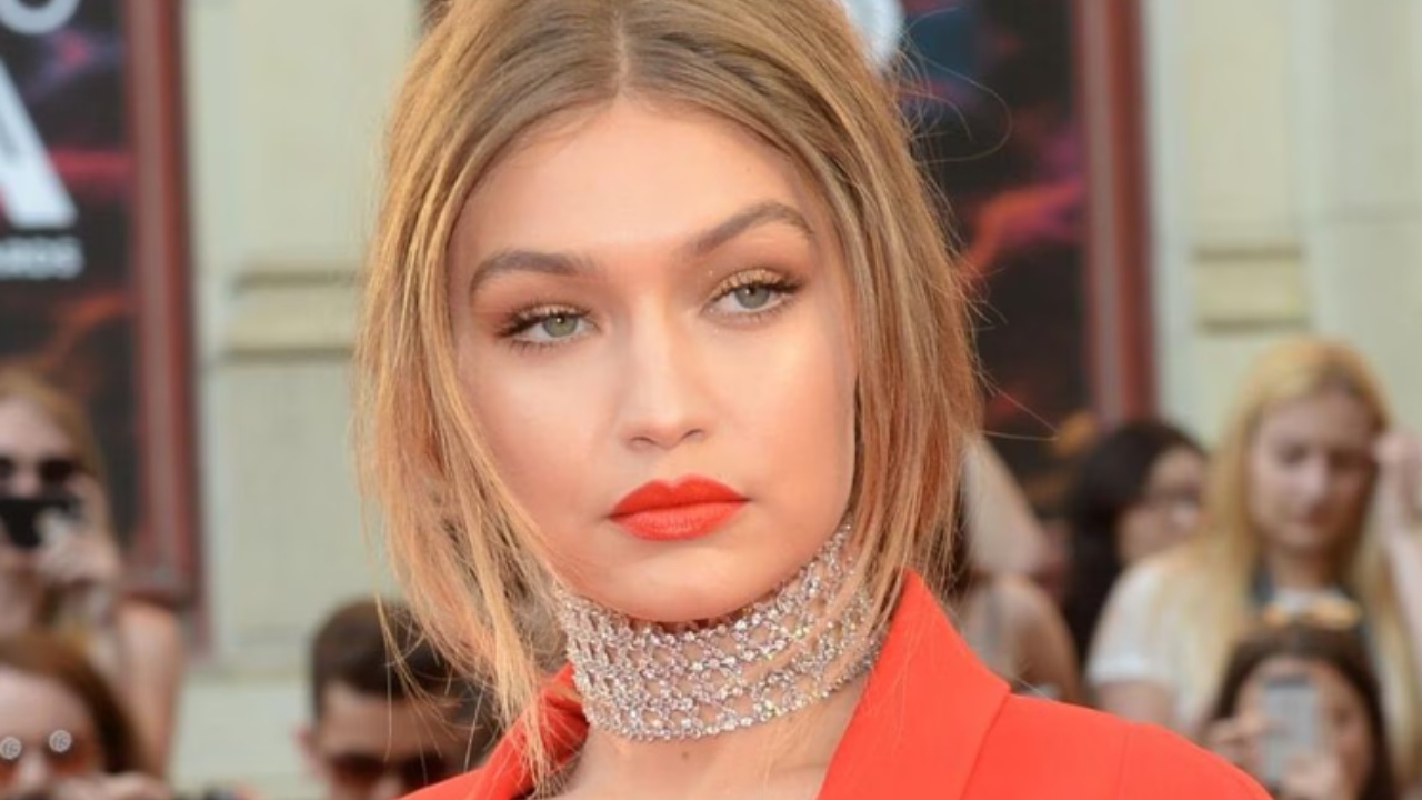 Regresan los Choker: la tendencia Y2K versión 2023