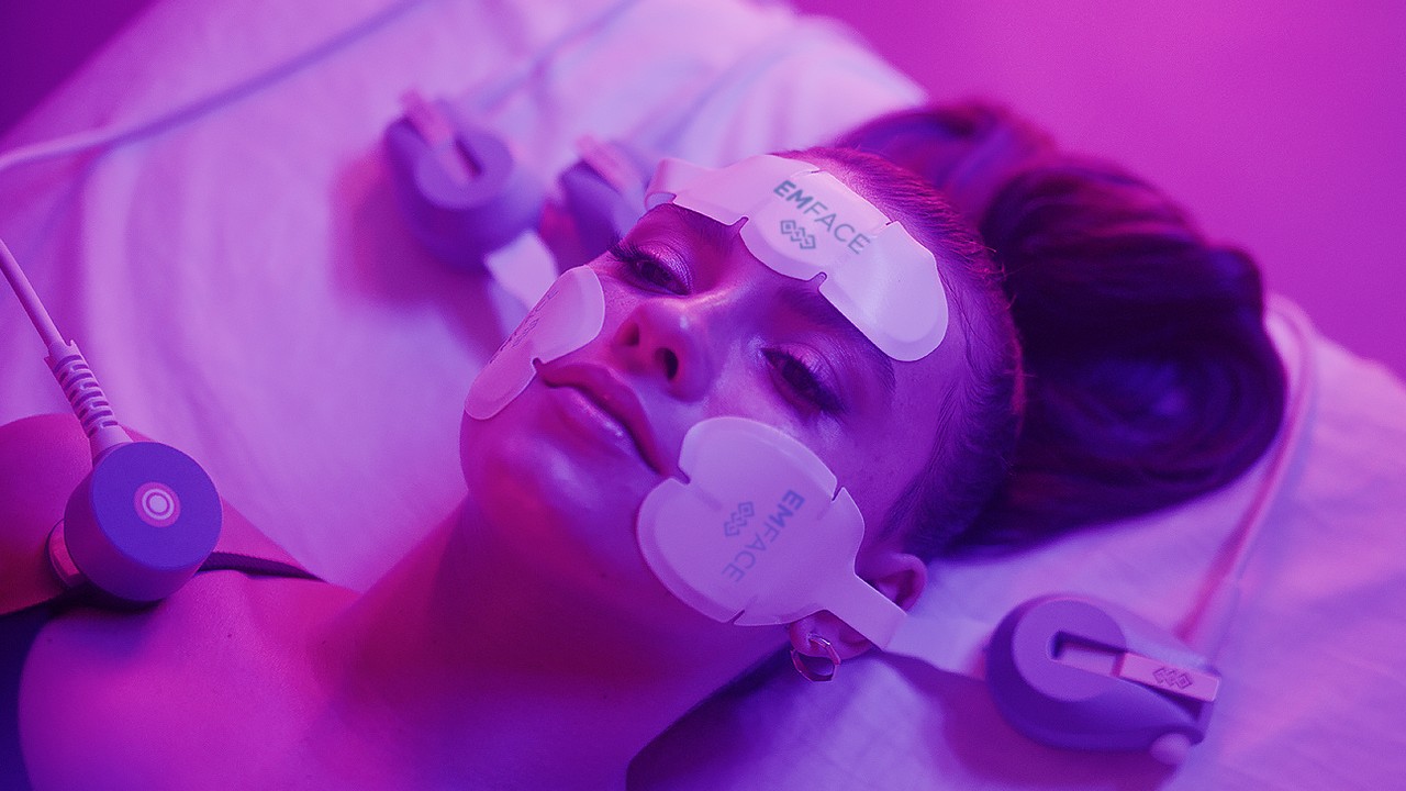 Emface en México: tecnología para tensar el rostro sin agujas ni dolor