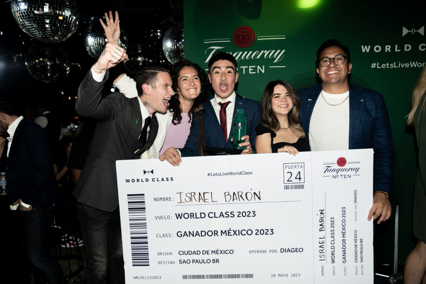 Israel Barón de Casa Prunes es el mejor bartender del país en World Class México 2023