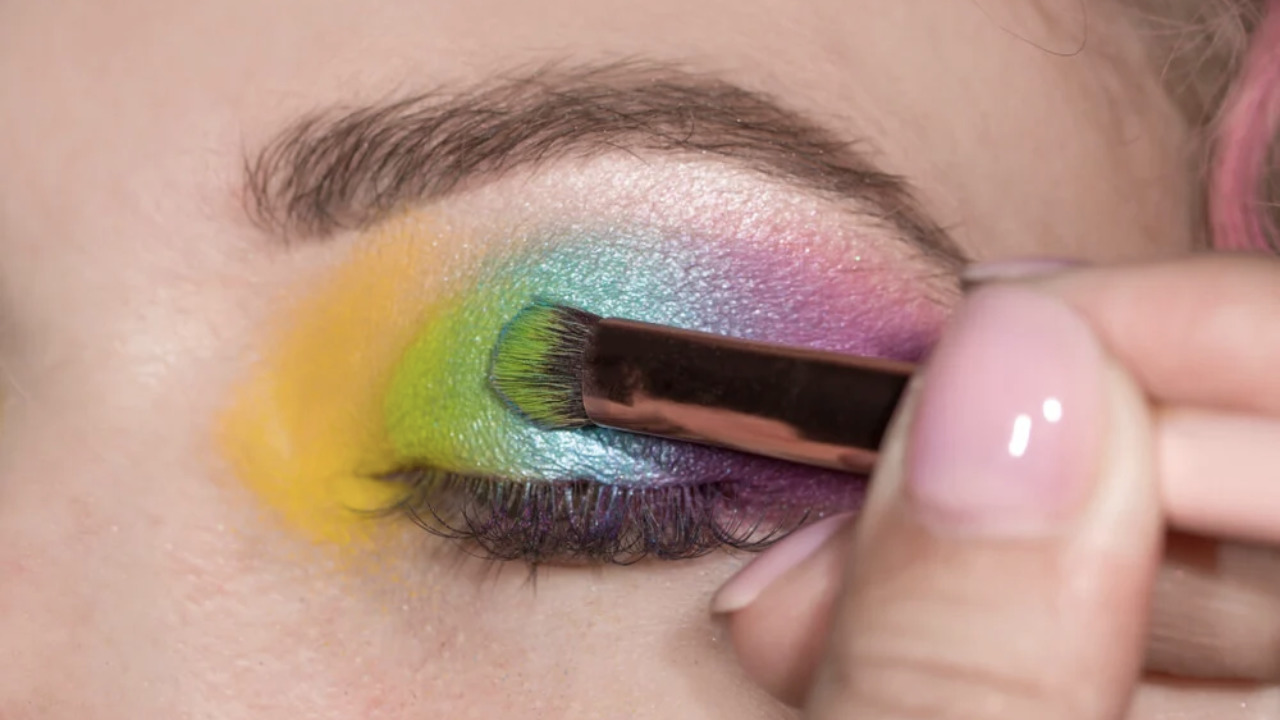 +100 ideas de maquillaje de arcoíris para darle la bienvenida al PRIDE