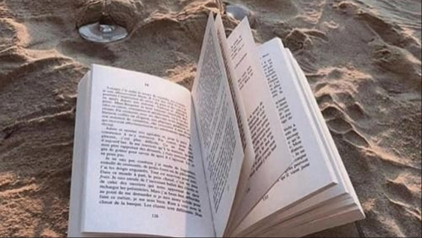 8 Libros para llevar a la playa y leer relajado sobre la arena