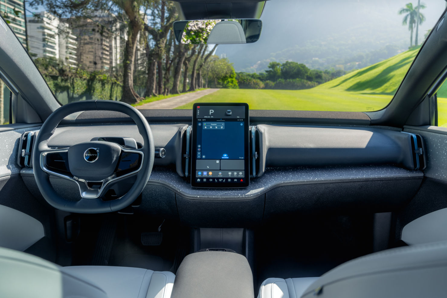 Volvo presenta la EX30, su SUV eléctrica más importante hasta el momento - volvoex30-horizontal-interior1
